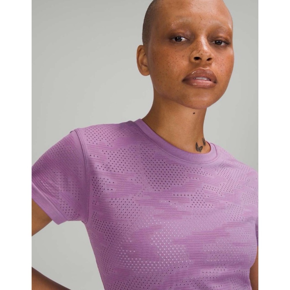 Lululemon Train to Be Short Sleeve Shirt *Camo Dot Camo Wisteria Purple 4 - Picture 4 of 8